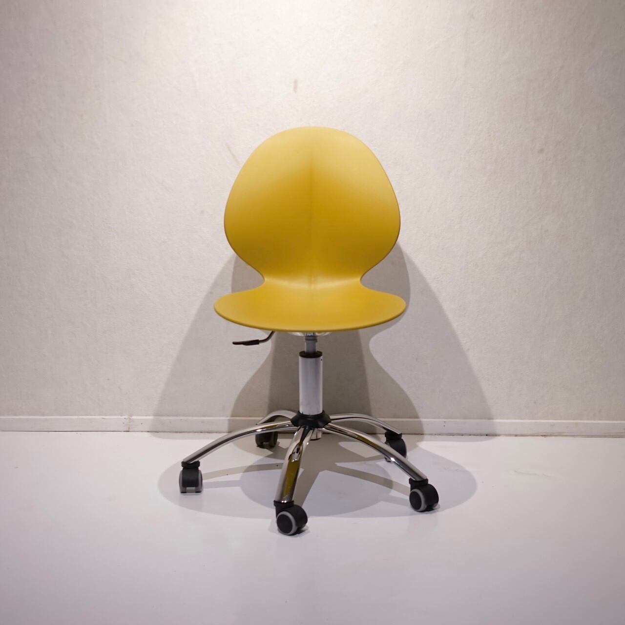 Calligaris カリガリス BASIL バジル オフィスチェア デスクチェア