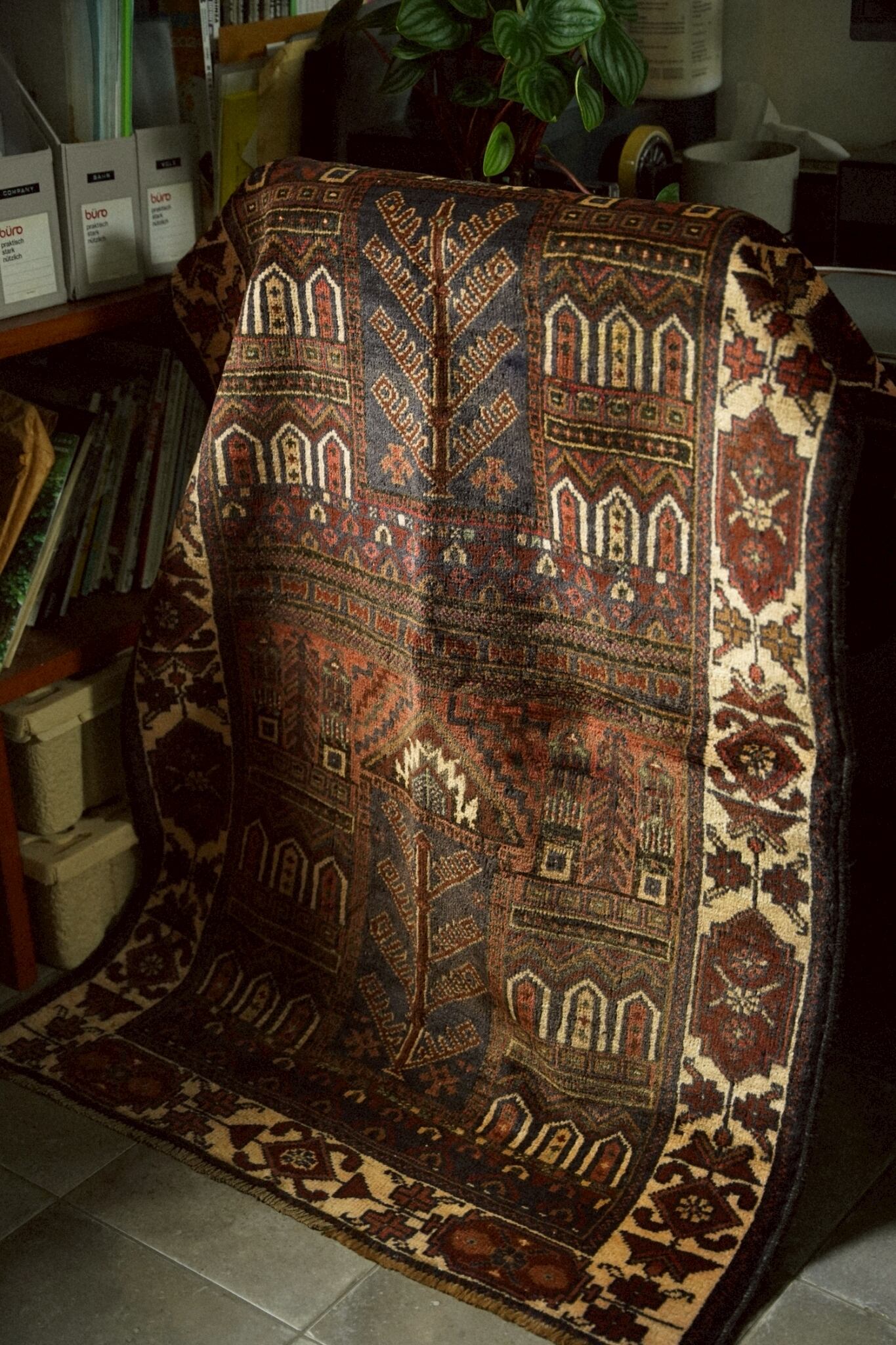 1508-Vintage Baluch rug