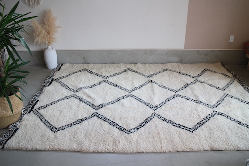 Moroccan rug BeniOurain　298×220cm　No316