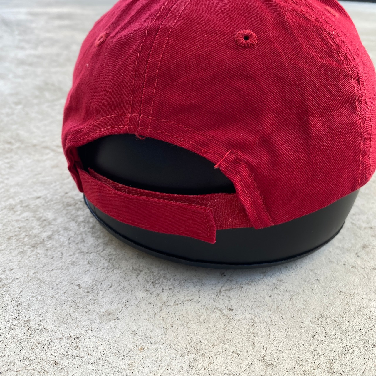 “W” LOGO CAP - RED
