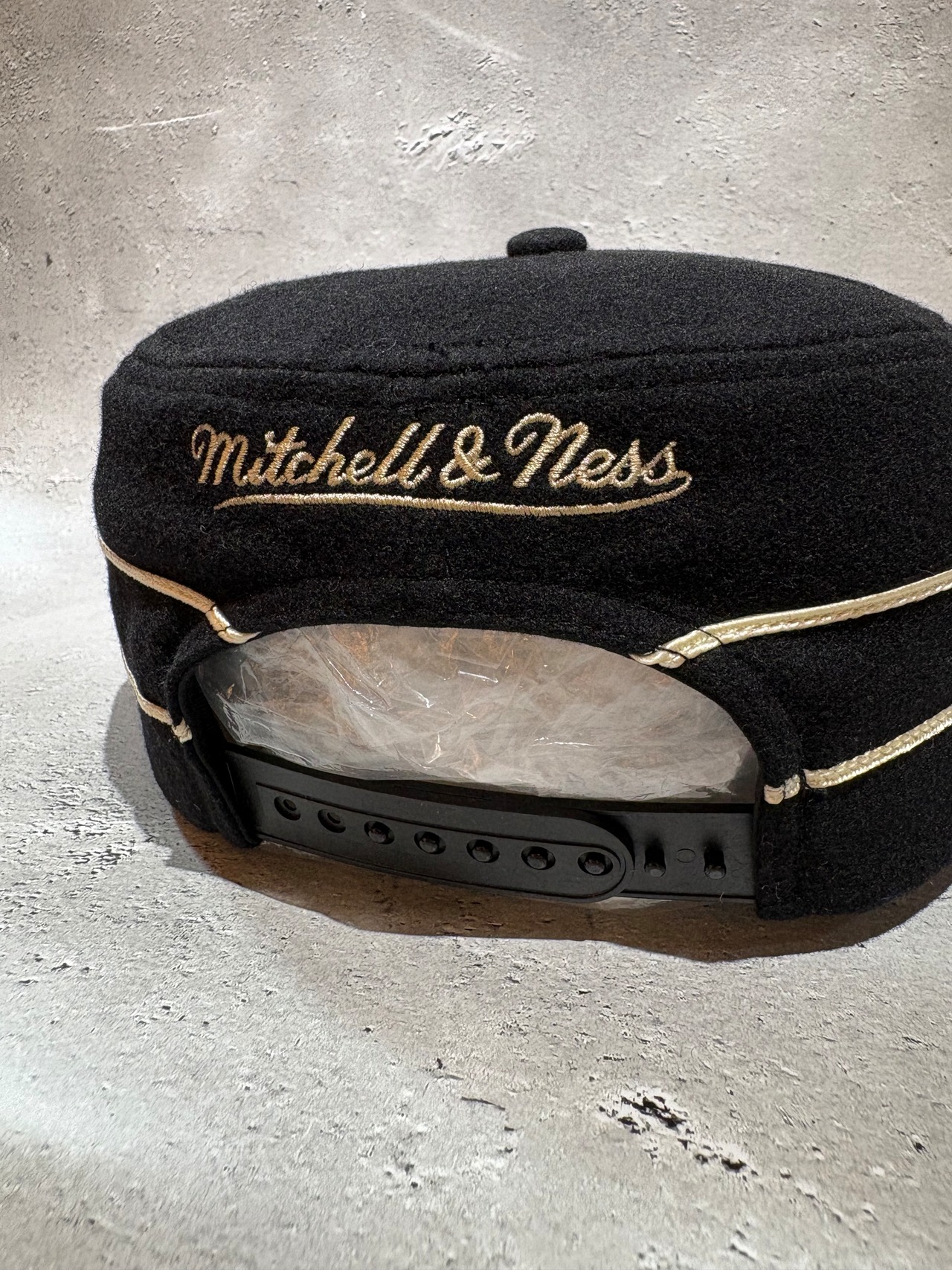 Mitchell＆Ness/ミッチェルアンドネス NBA ロサンゼルス・レイカーズ Retro Roots  ピルボックス キャップ ブラック