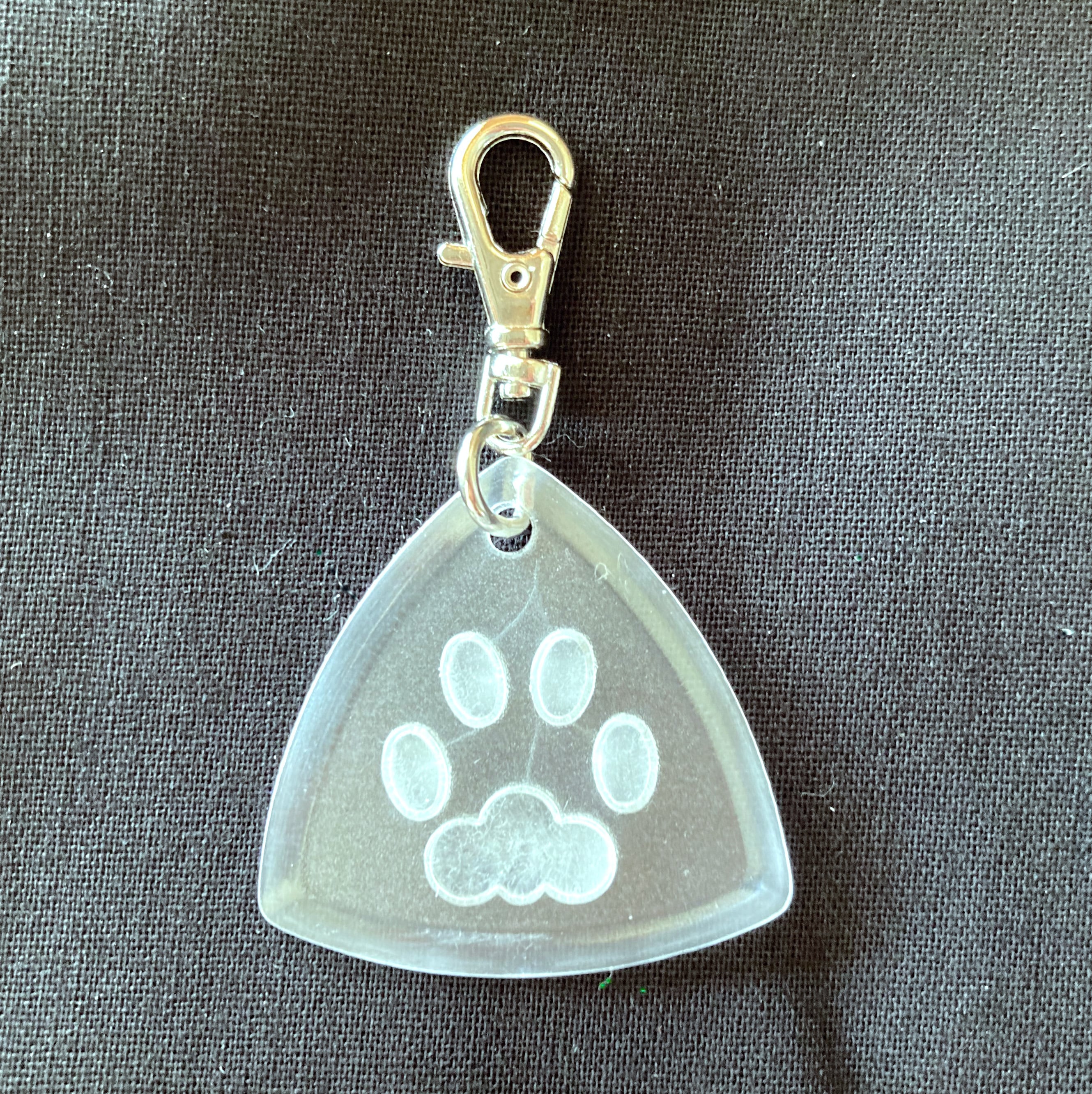 数量限定　ネコ／イヌにくきゅうキーホルダー（クリア）