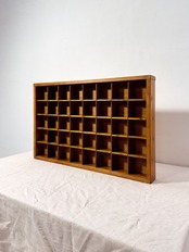 升目のコレクションケース