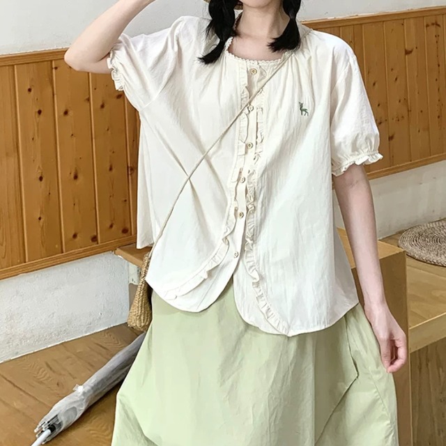 センターフリルワンポイント刺繍ブラウス ・12018