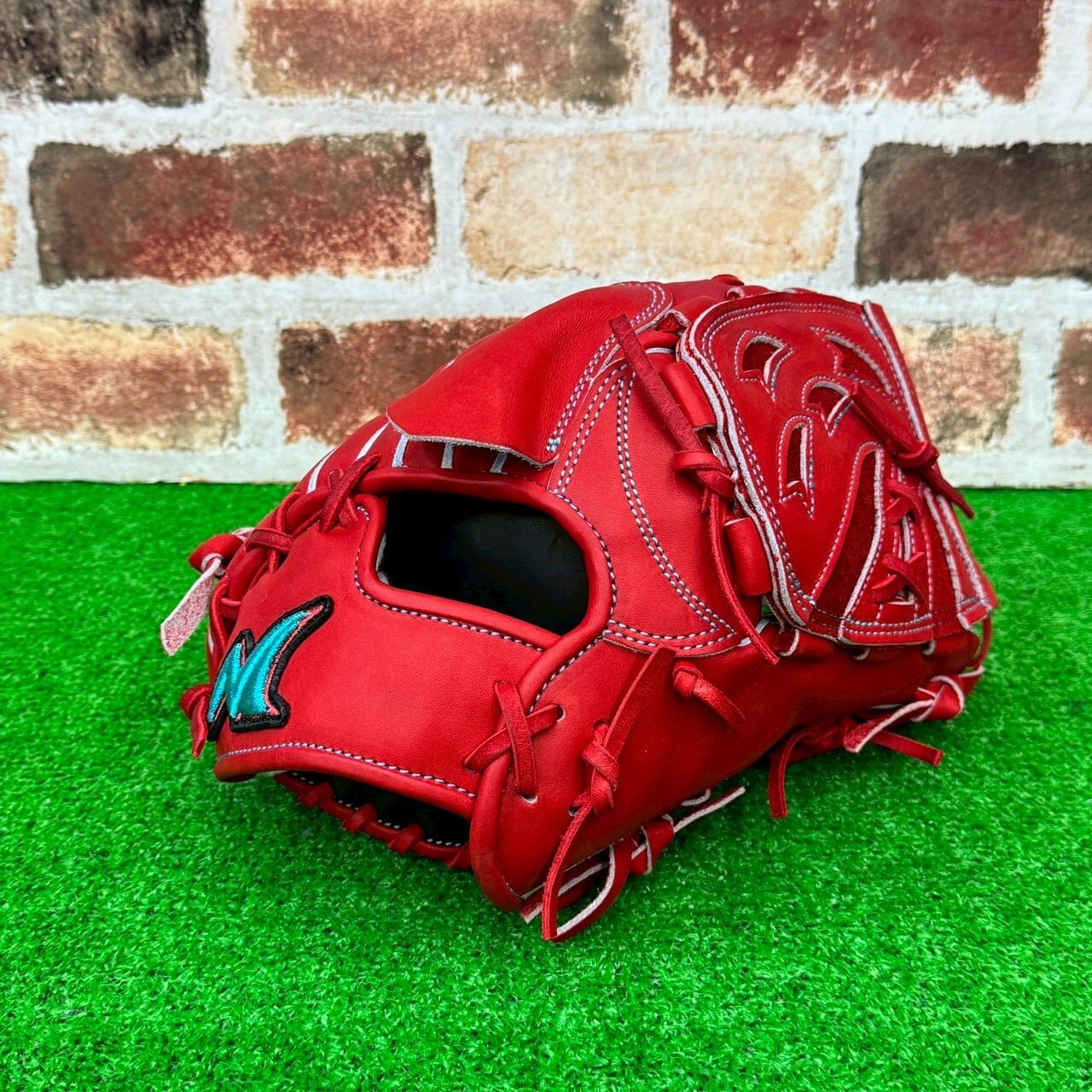 ●手渡し前提●　9.1 NOBRAND　ノーブランド　赤　RED　トライフィン ○手渡し前提○ 9.1 NOBRAND ノーブランド 赤 RED トライフィン