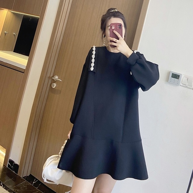 【着用レビュー】ワンピース レディース ミニワンピース ミニ丈 パール付き ビジュー 袖あり 長袖 ラウンドネック ドロップショルダー Iライン フレアワンピース マーメイドライン かわいい 大人可愛い きれいめ シンプル 大人 上品 おしゃれ お洒落 大人女子 送料無料 モード系 無地 春 秋 冬 10代 20代 30代 40代 OL 通勤 通学 学生 デート お出かけ 女子会 休日 着回し 普段使い 韓国系 ファッション コーデ 楽ちん 定番 インスタ L XL 2XL 3XL 4XL