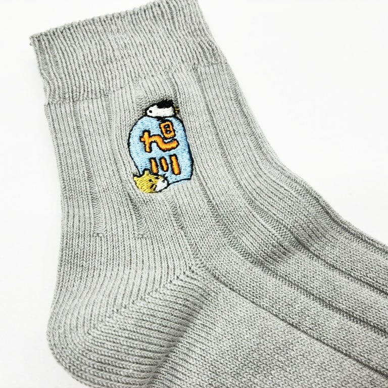 旭川 ペンギン刺繍靴下 灰色(25.0cm~27.0cm) / 靴下 / アッコモン