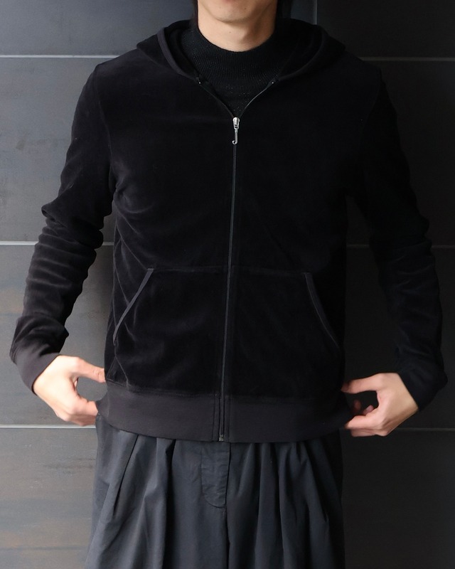 Back design velor zip hoodie