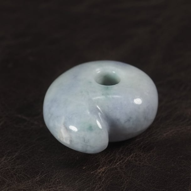糸魚川翡翠 ラベンダー ヒスイ まる勾玉 14.8g Itoigawa Lavender