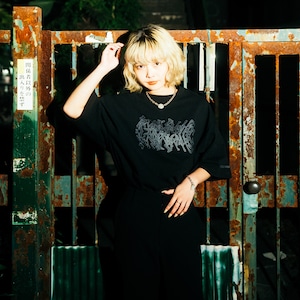 刺繍麻似合ロゴプリントビックシルエットTシャツ(2色展開)