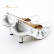 社交ダンス 衣装 スタンダード 22 1/2CM 靴 シューズ チャコット Chacott レディース シルバー系 銀 ヒール 舞台 練習 発表会 イベント ダンスシューズ ステージ用 フォーマル シューズ 光沢 舞台衣装 おしゃれ