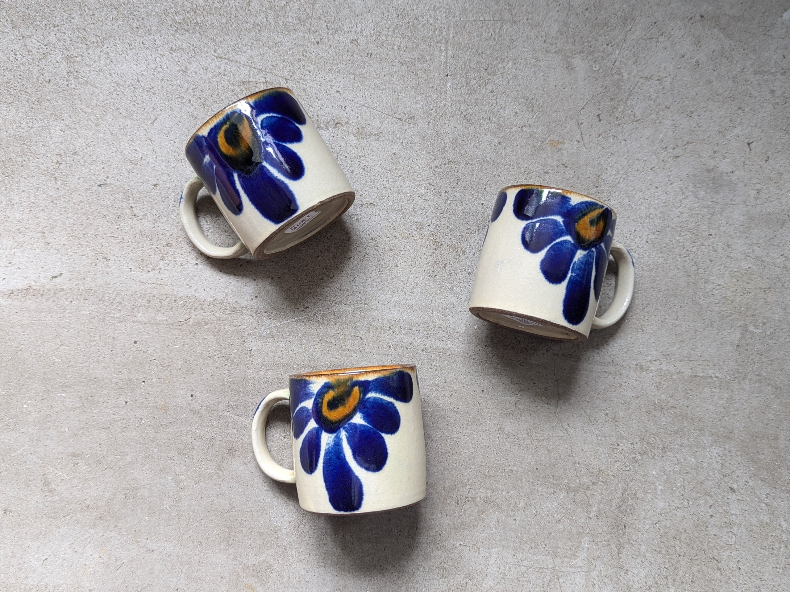 やちむん デミタスカップ（唐草染付） | 仲間陶房 | inoya | Basic