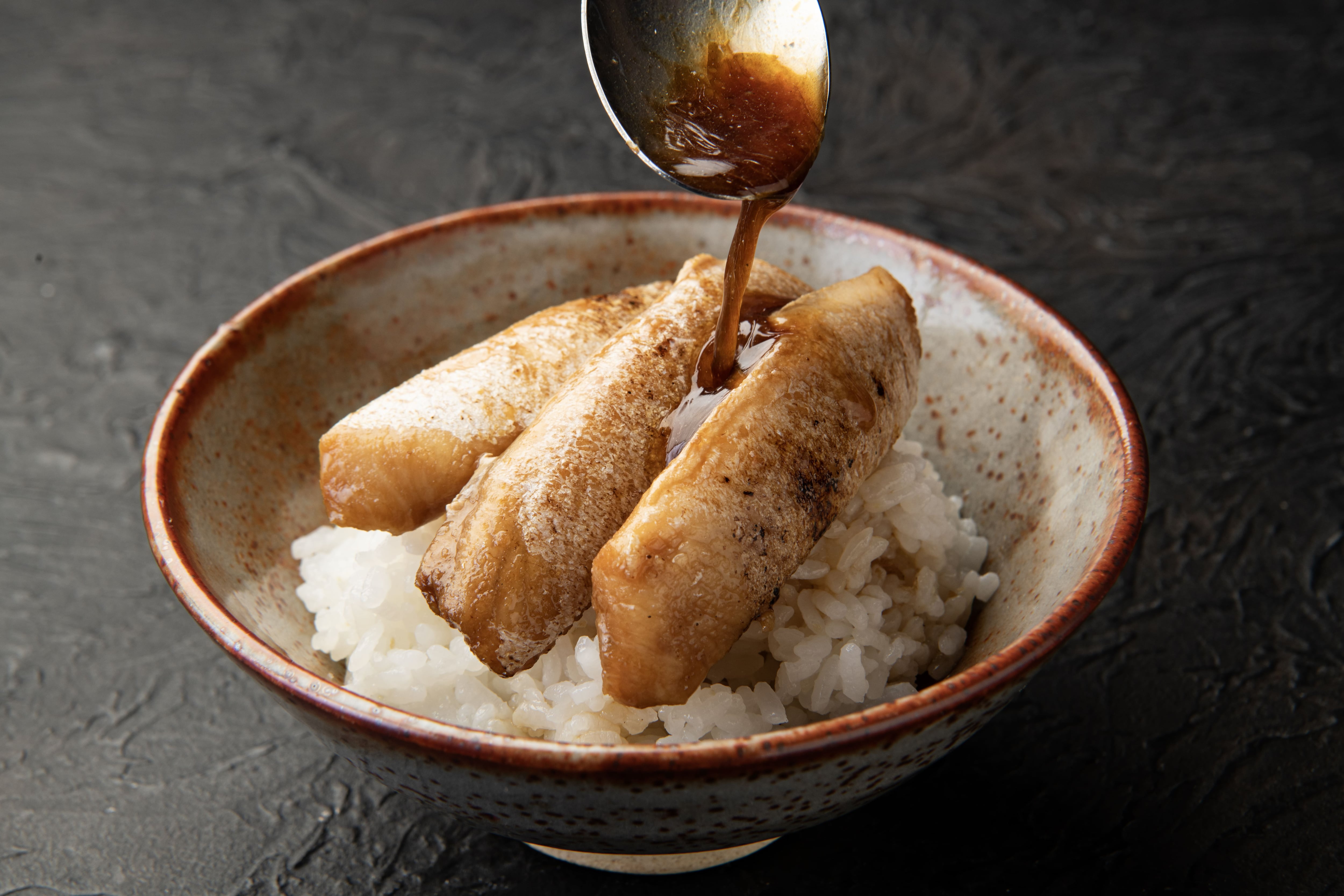 天薫　ぶり藁焼き・大トロ蒲焼き　贅沢セット