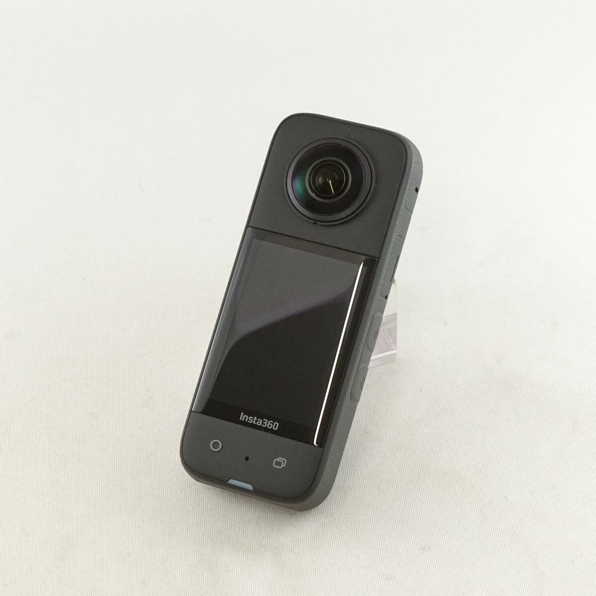 Insta360 X3 アクションカメラ 本体と付属品（Insta360 X3実機