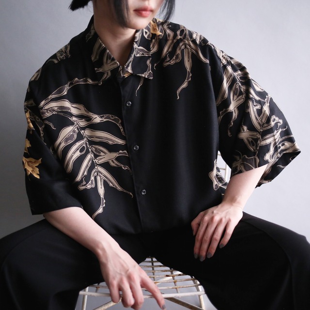 black base art reef pattern loose h/s shirt