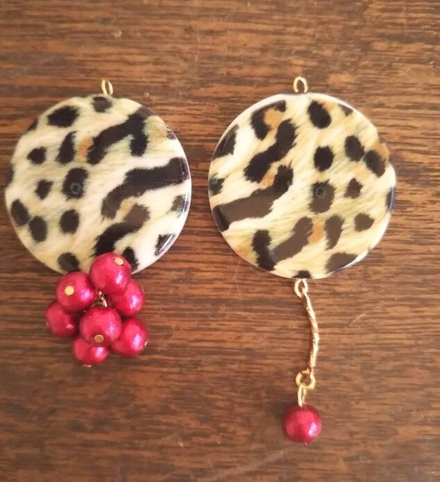 【セール】【サンプル品】ヒョウ柄アシメピアスorイヤリング