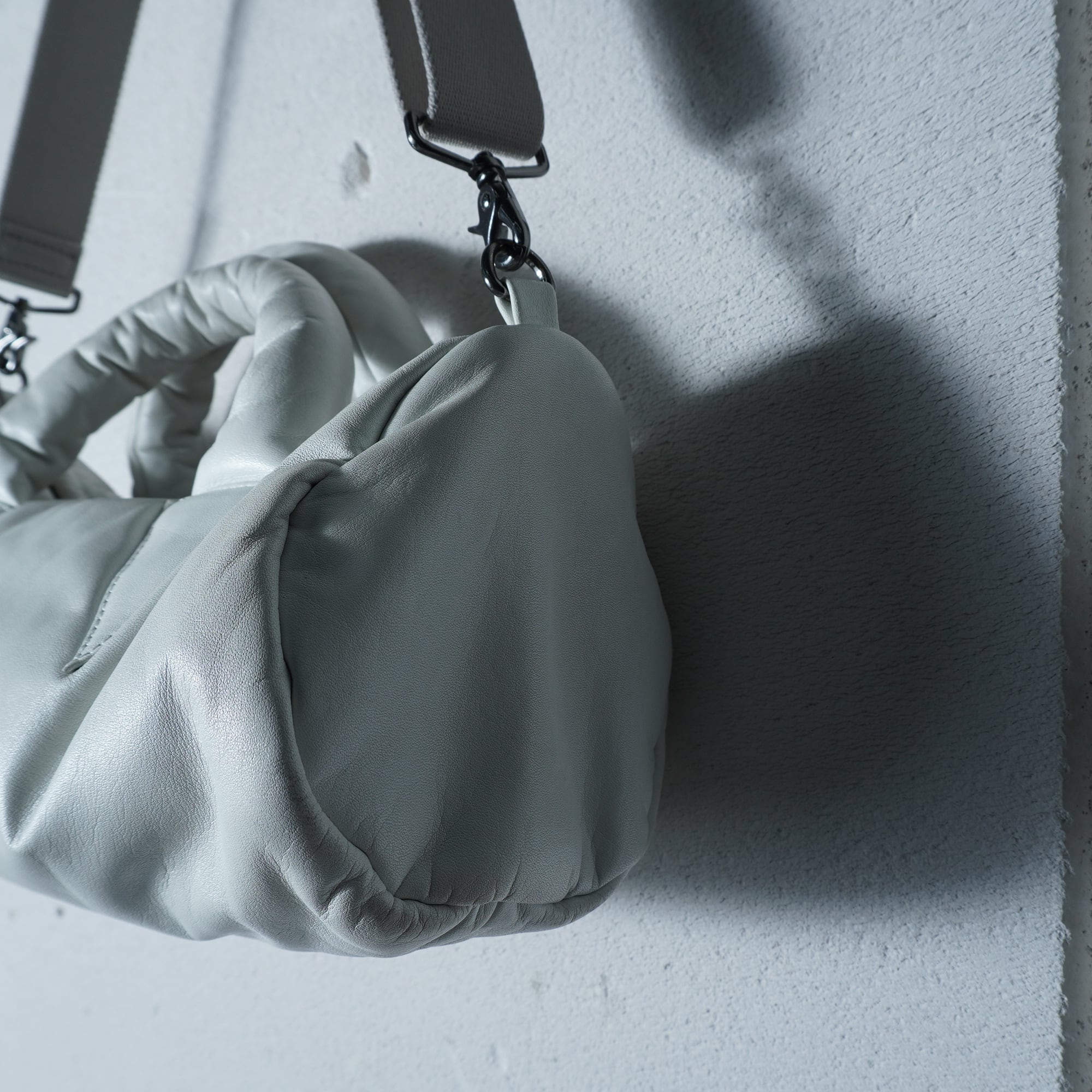 Vivienne Westwood】ヴィヴィアンウエストウッド パンチングオーブロゴ