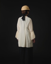 【suie】Dramatic flared sleeve blouse/ボリュームフレアスリーブブラウス