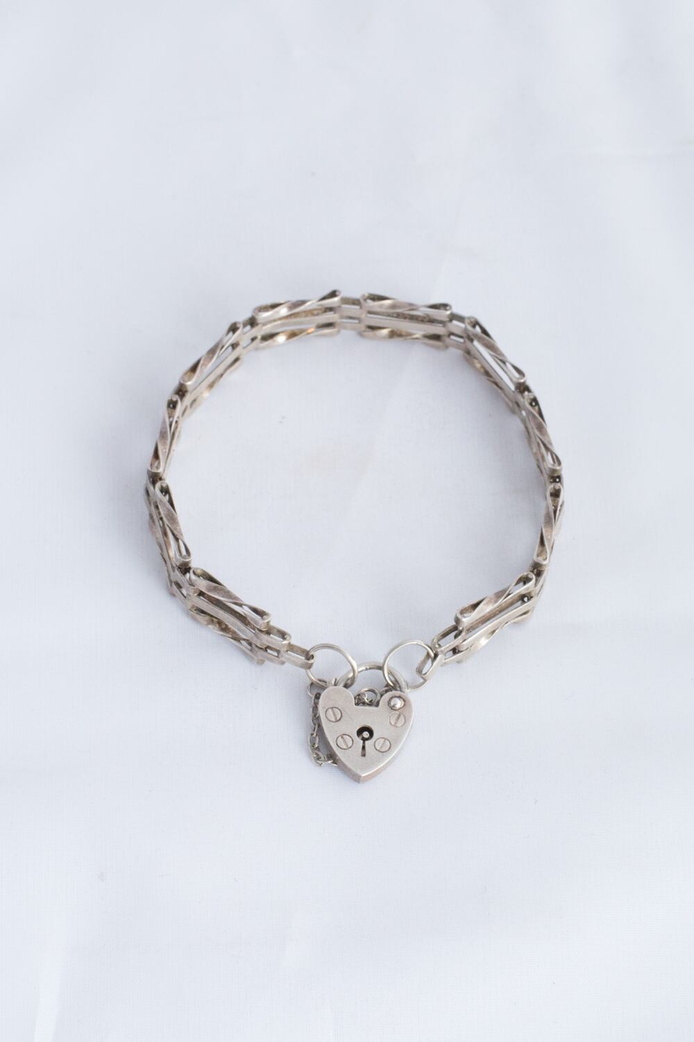 Run Rabbit Run Vintage】Padlock bracelet silver | ACCIDENT online-shop
