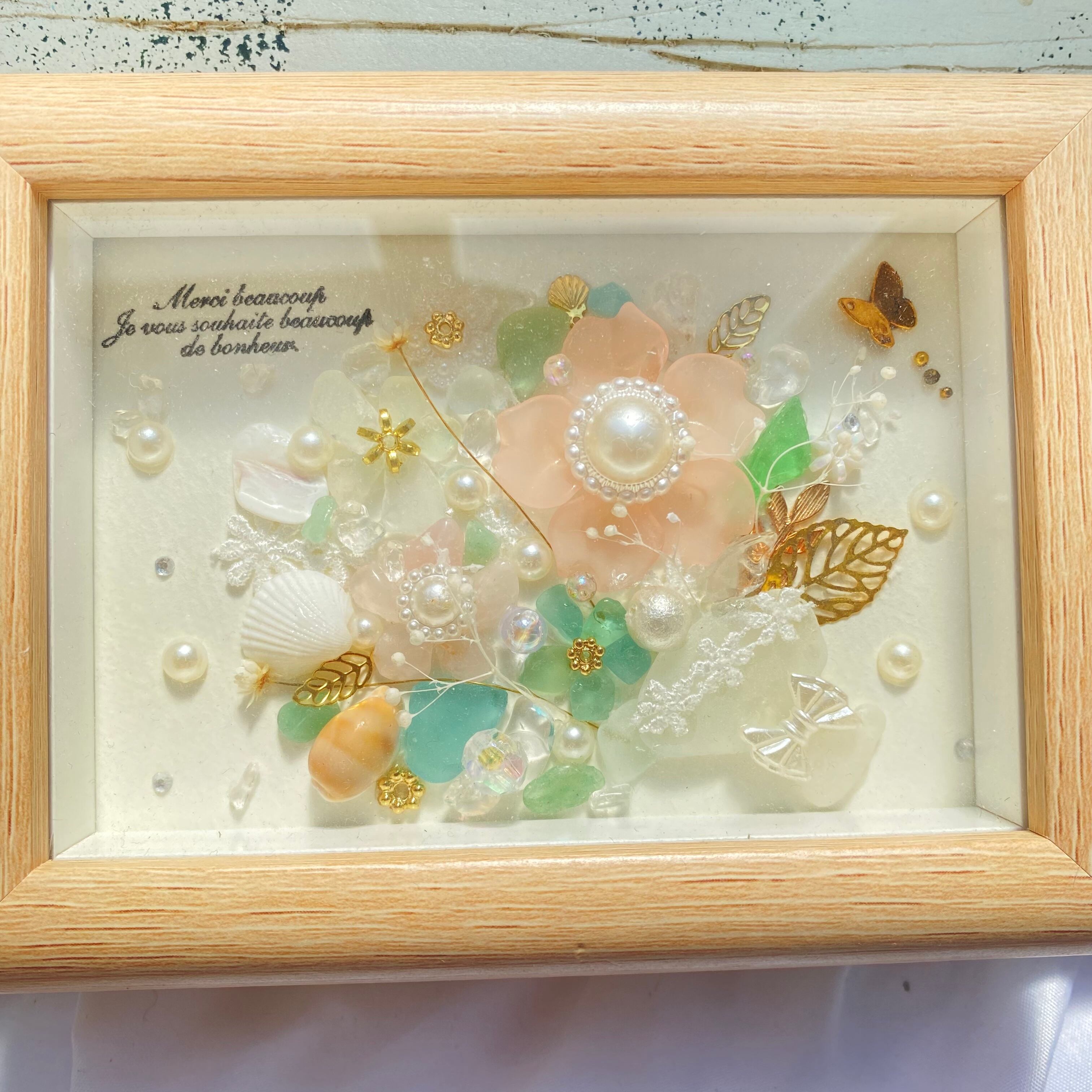 【ガラスフレーム作品 】"幸運のパワー溢れる花束を贈ろう。"