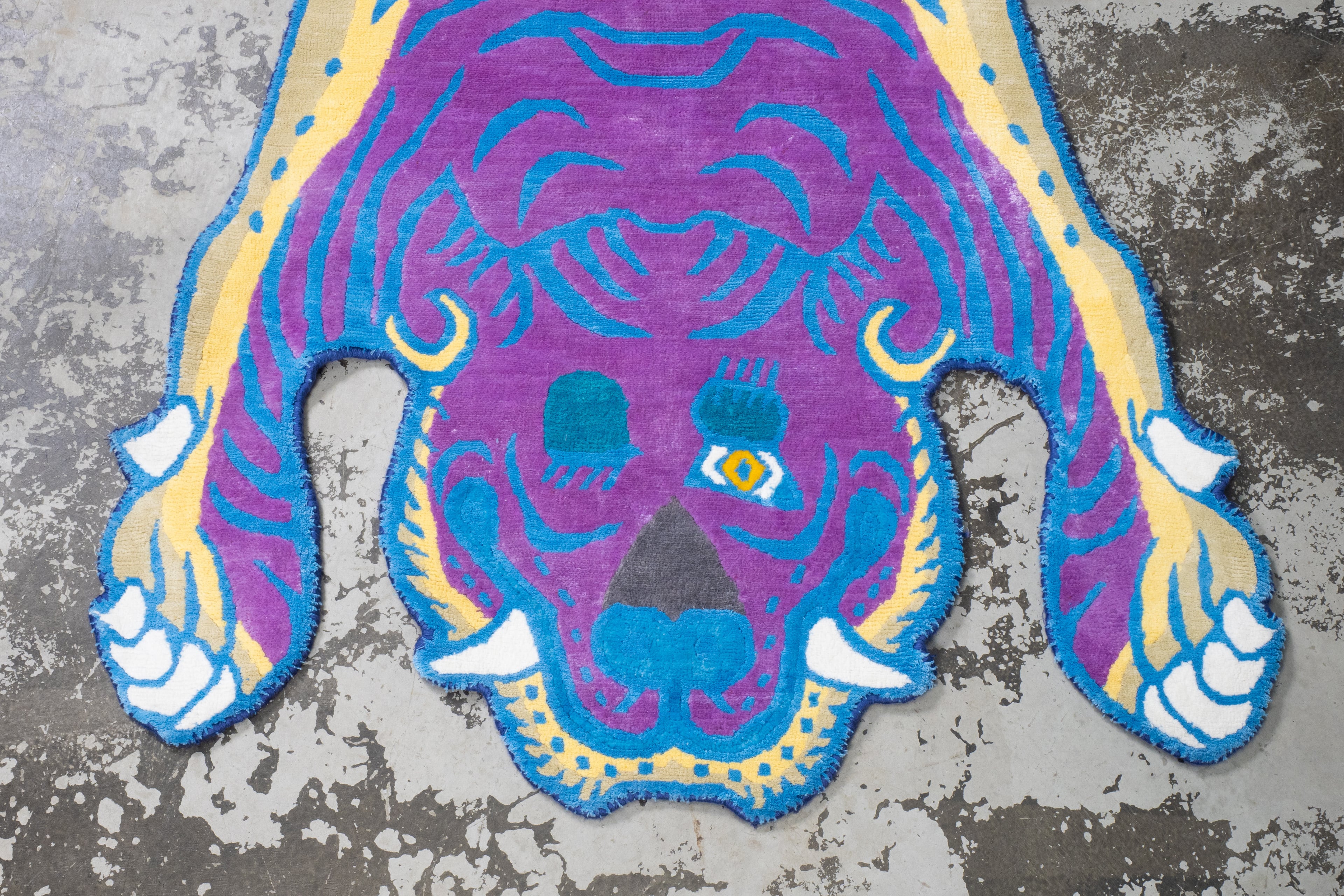 Tibetan Tiger Rug 《Mサイズ•シルク•オリジナル•パープルバージョン