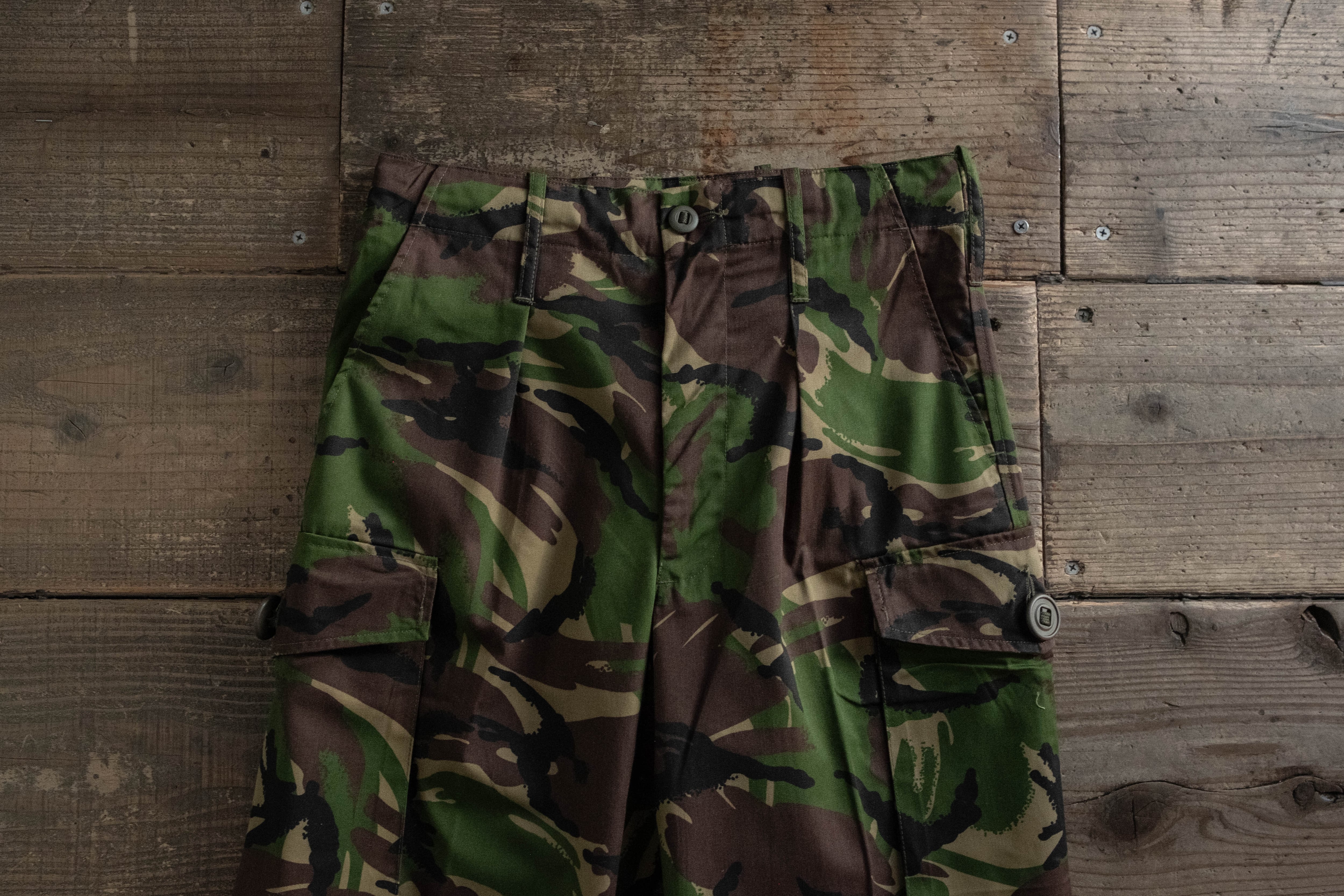 イギリス軍 DPMカモのカーゴパンツ 裾上げ済み | militaria & encore