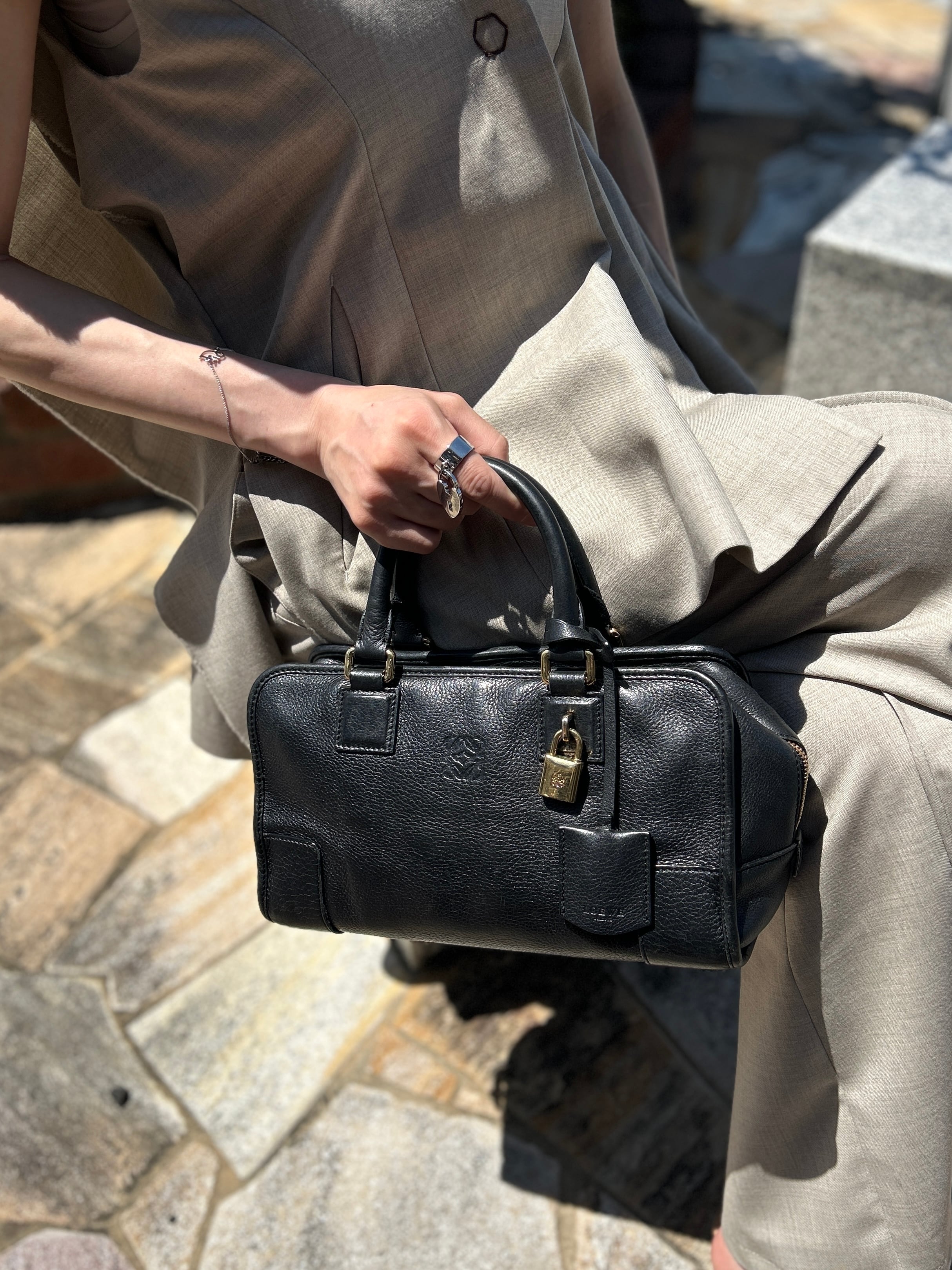 LOEWE ロエベ アマソナ28 ハンドバッグ ブラック アナグラム レザー