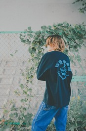 四畳半帝国長袖　黒×水色