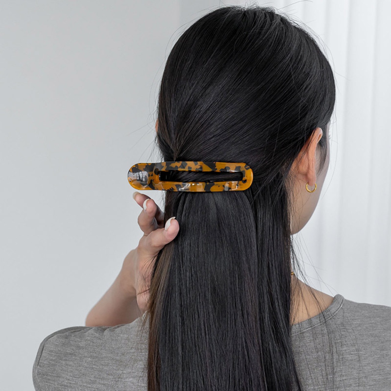 【ネコポス便】ヘアクリップ アーチクリップ 大きめ しっかり留まる 3色展開 べっ甲風 マーブル 大理石風 ウェーブ ニュアンス 艶 まとめ髪  2593