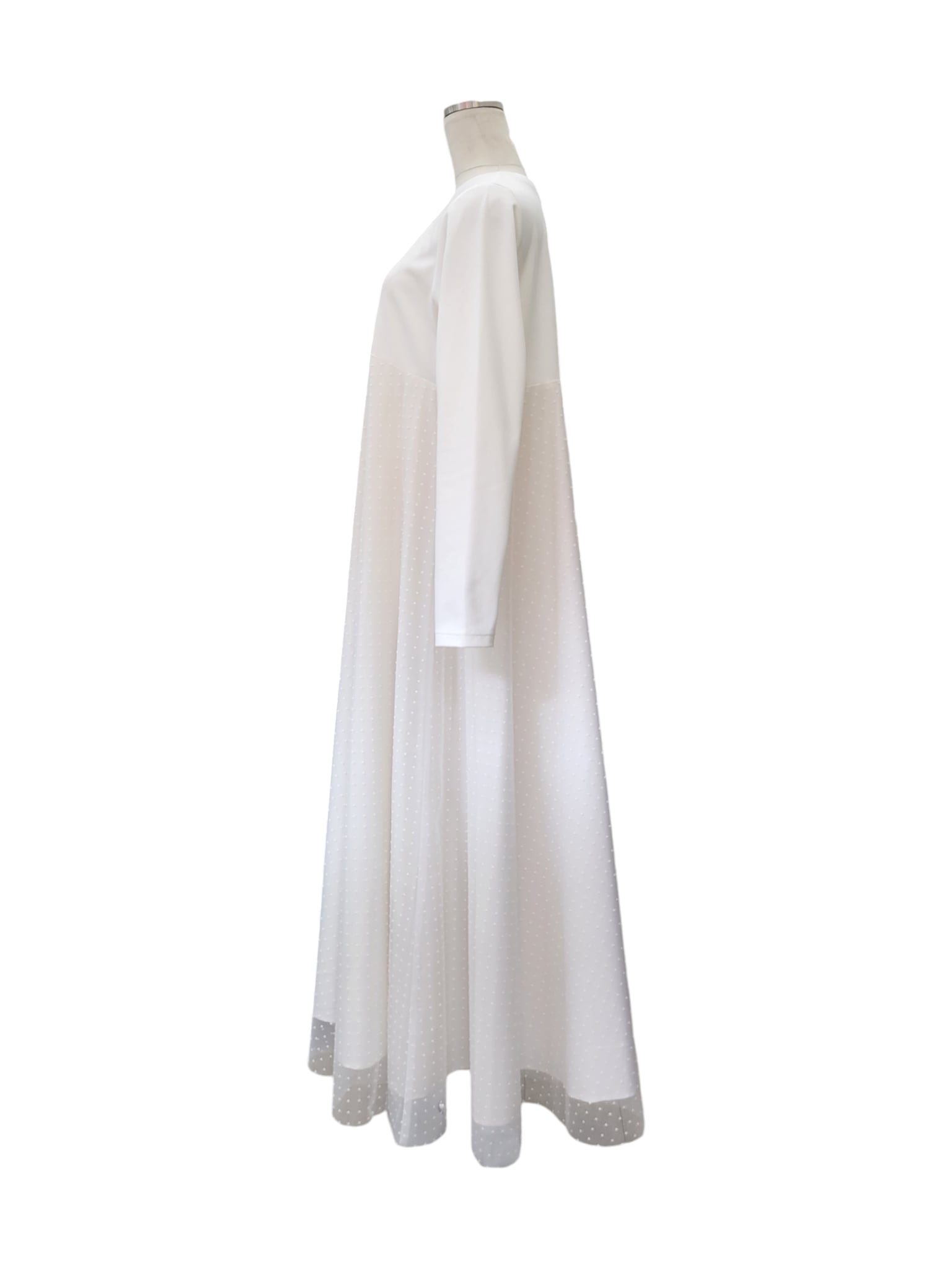 フロッキードットチュールロングワンピースース off white | amin pur