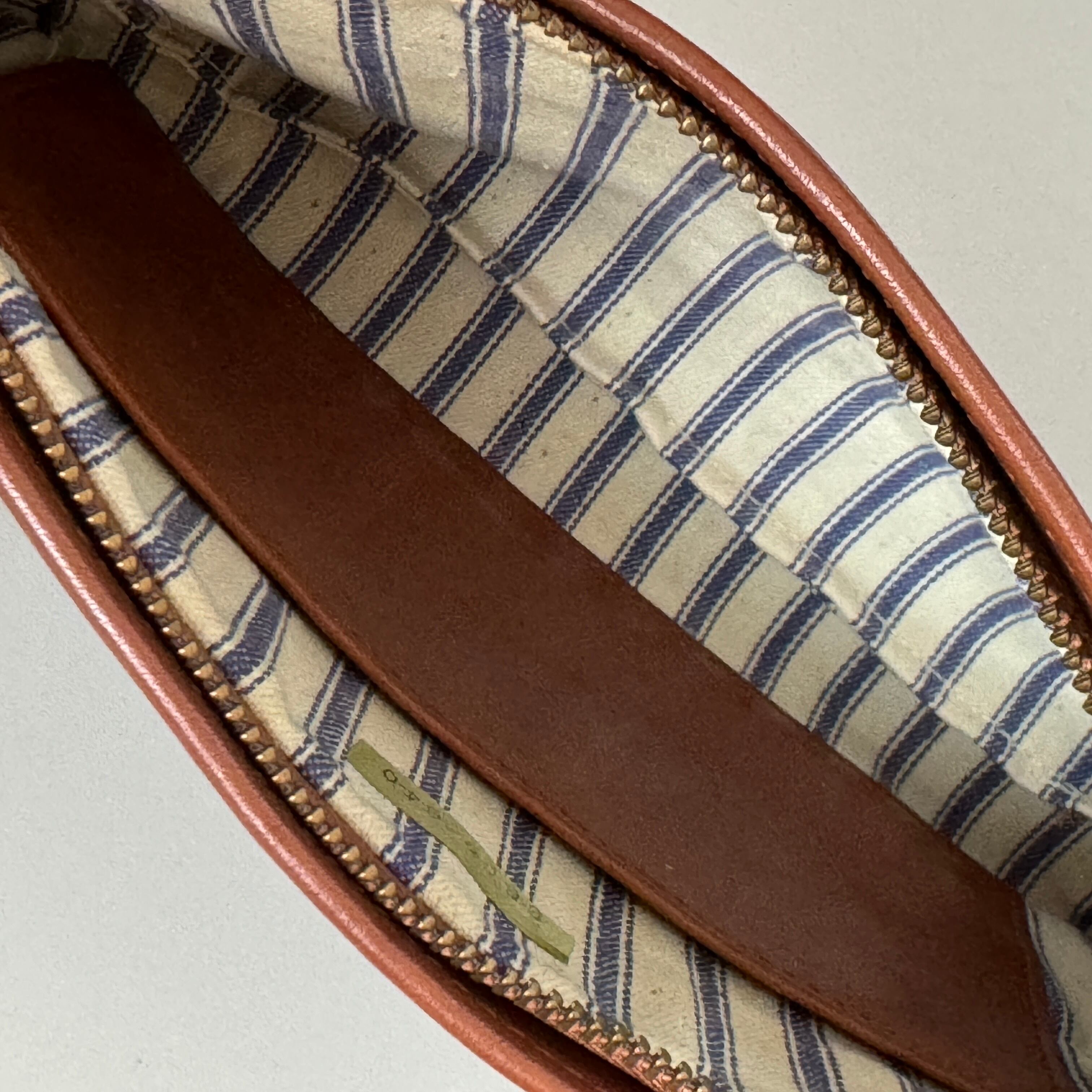 Vintage Coach 7172 Cosmetic Case Large | ONE VINTAGE