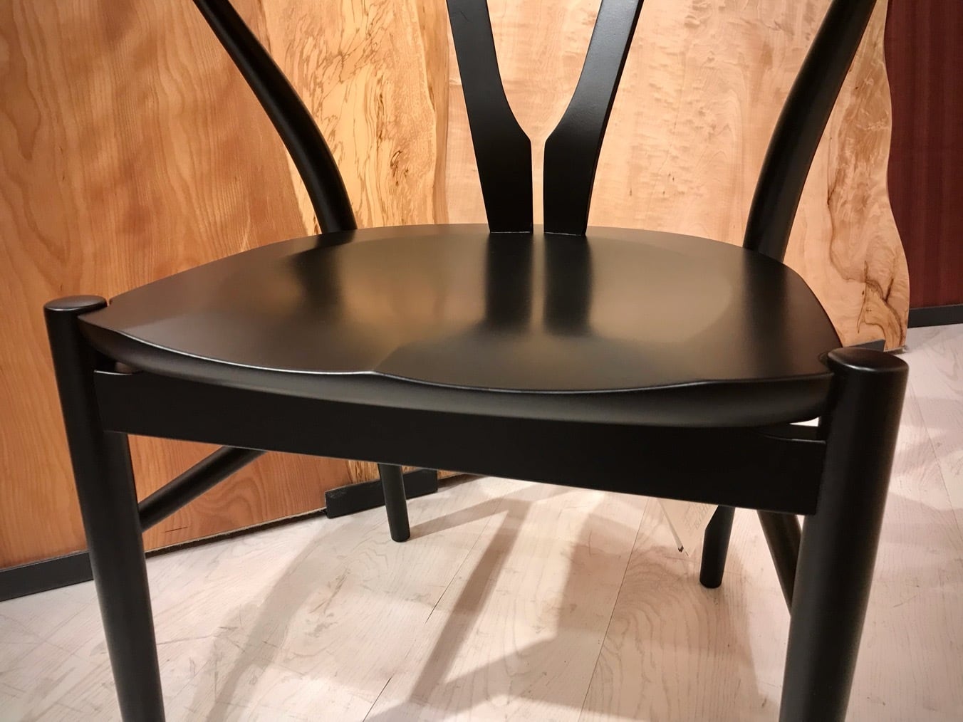 OUTLET/B】ダイニングチェア AK006 横浜元町店 | 千年家具 - 一枚板