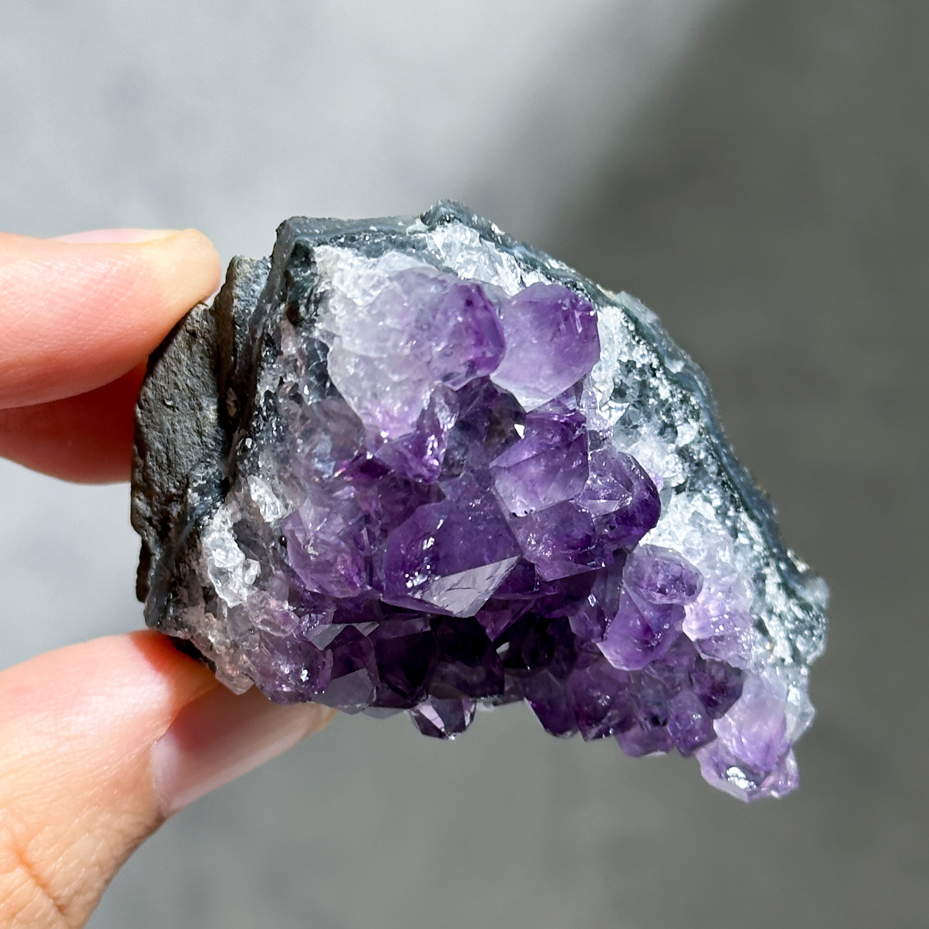 ウルグアイ産アメジスト 原石84◇ Amethyst ◇天然石・鉱物