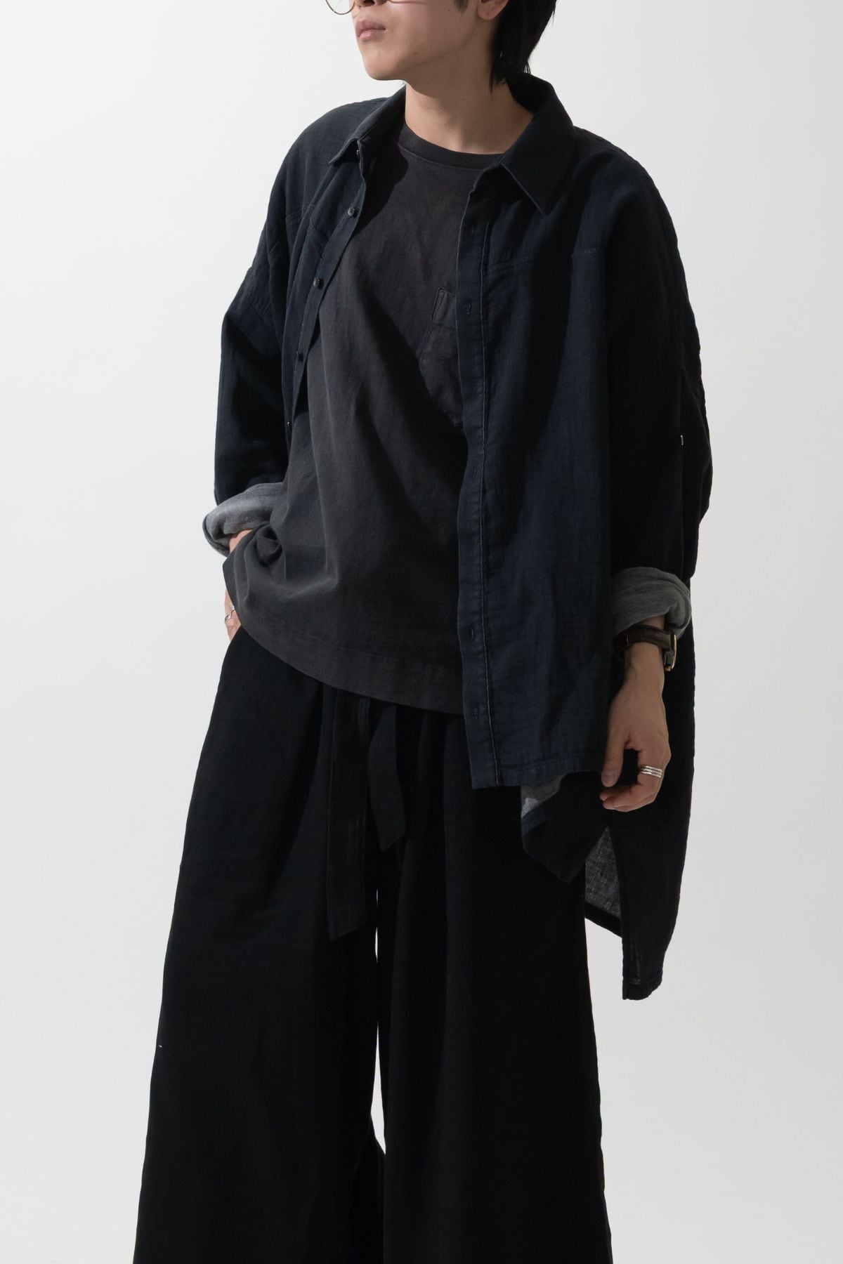 オンライン限定】夏に美しく纏う。エアリーデニムシャツ-涼黒-【国産
