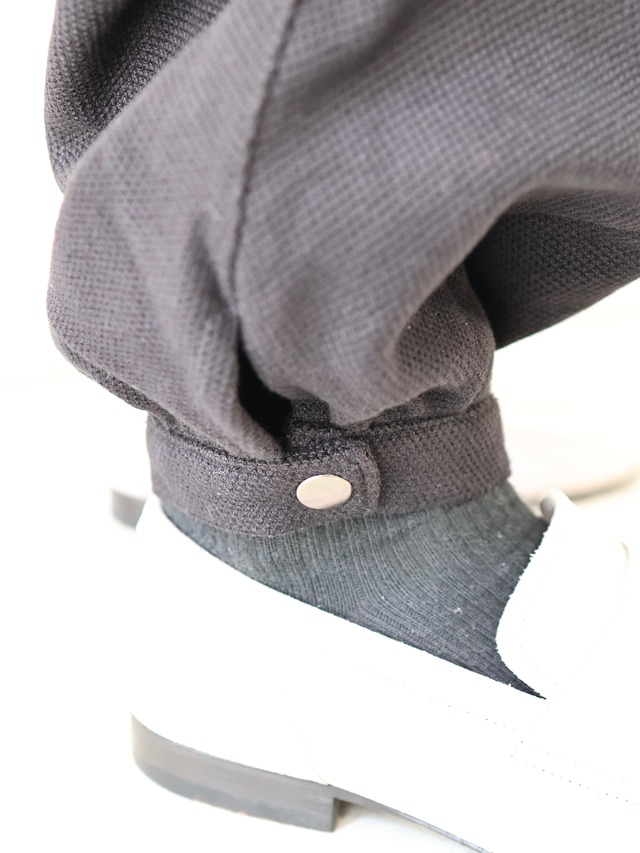 【ISA BOULDER】LANTERN TROUSERS/black