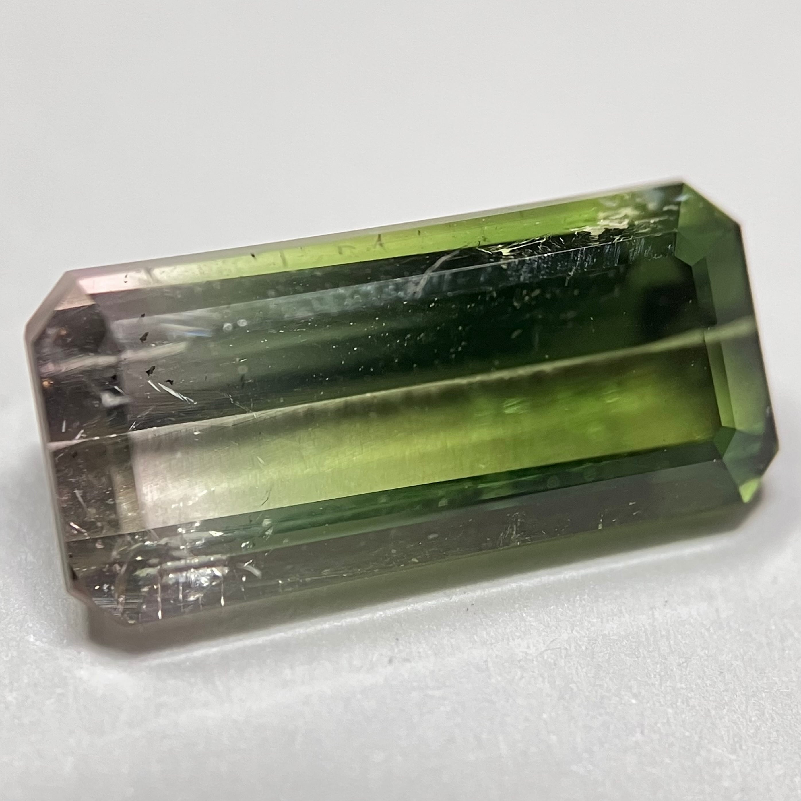 H054 天然パーティカラードトルマリン 3.650ct ハート | Petal Gem
