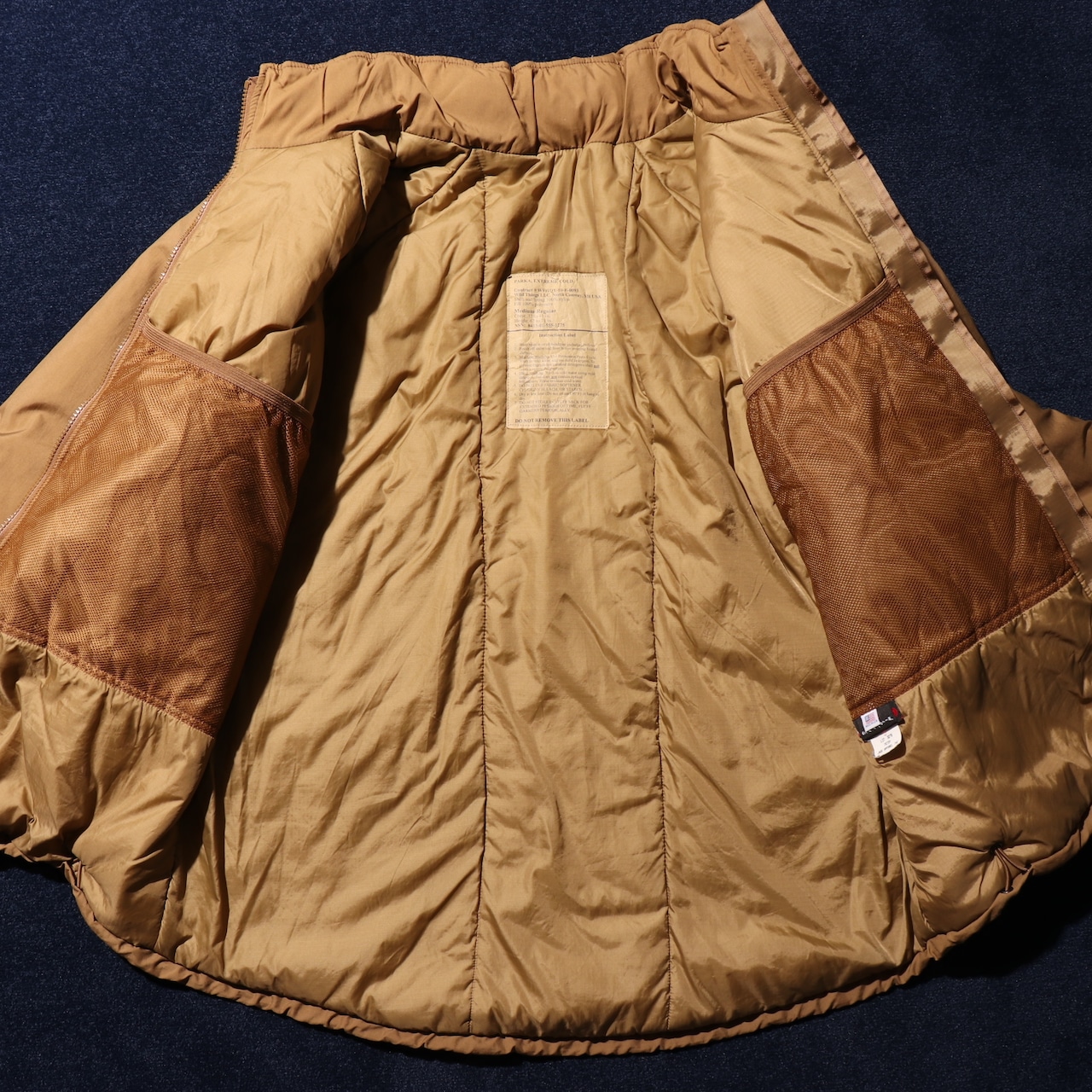 美品 M-R Wildthings 米軍実物 USMC 10年 ハッピースーツ ワイルドシングス primaloft プリマロフト level7 epic