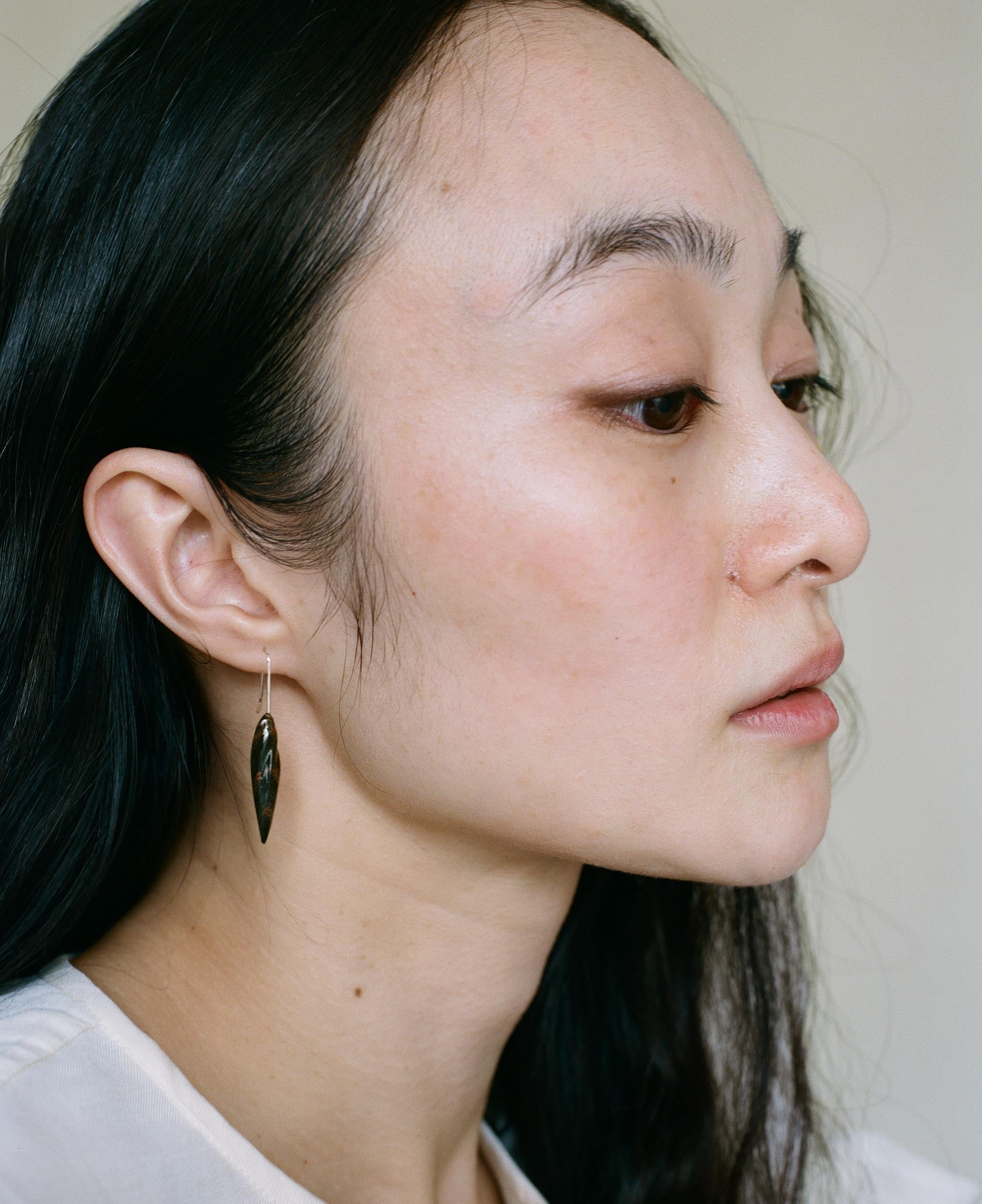 R.ALAGAN / BABY QUIETUDE EARRINGS | LIVING