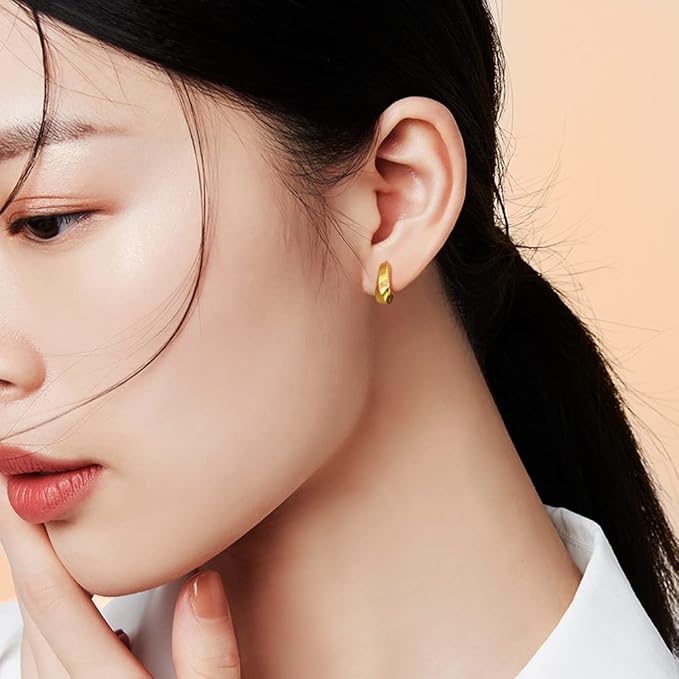 プラチナピアス　スクリューチェーン　フープピアス　つけっぱなし　チェーンピアス プラチナピアス スクリューチェーン フープピアス つけっぱなし