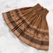 フラダンス 衣装 パウスカート ブラウン系 パウスカートショップ 日本製 カヒコ柄 グランジ加工 ハワイアンプリント アロハ フラ ダンス レッスン 練習 華やか おしゃれ 大人っぽい かわいい シングル スカート フレア 茶 黒 白 ブラック系 ホワイト系 カジュアル スポーツ 踊り レディース