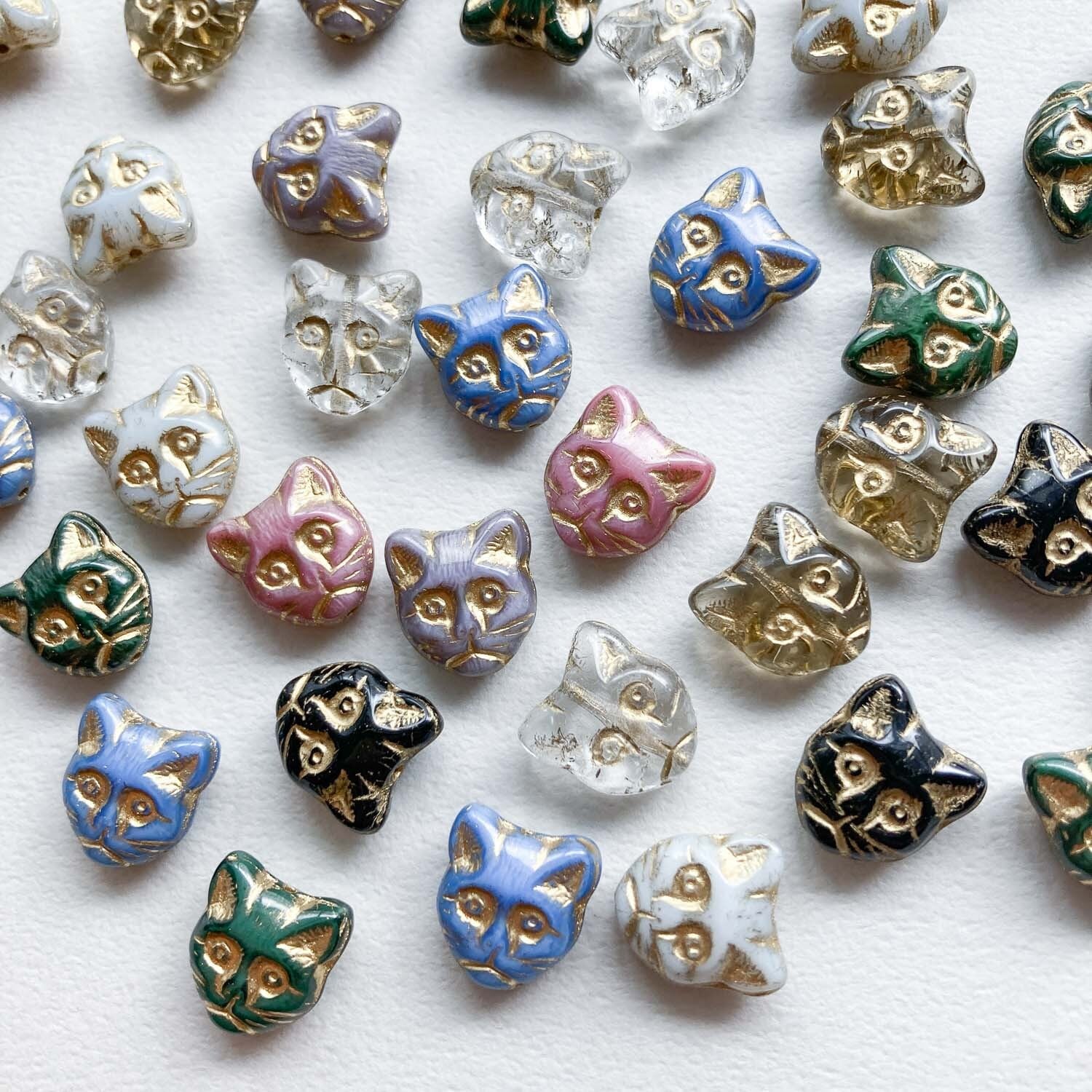最終入荷〉猫顔チェコガラスビーズ（ゴールド） | Dua-アクセサリー