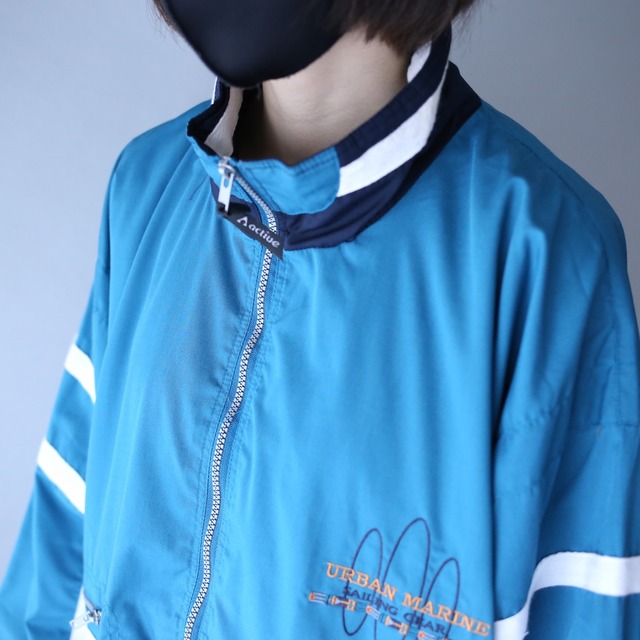 good coloring switch gimmick design zip-up blouson