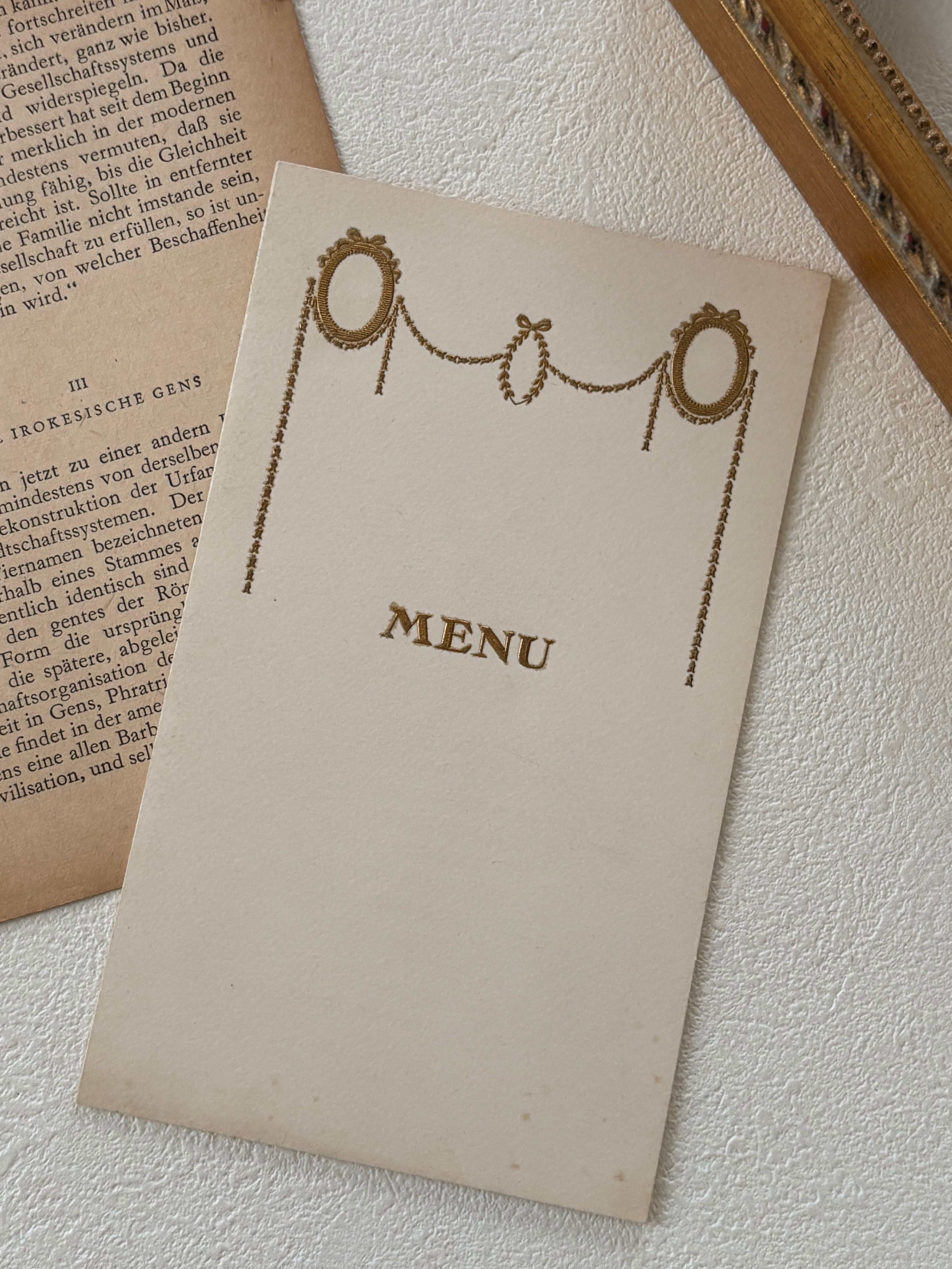 フランス アンティーク メニュー 1919年 見開きタイプ ロマンチック額装 Ruban ガーランド リボン コラージュ インテリア 見開きタイプ