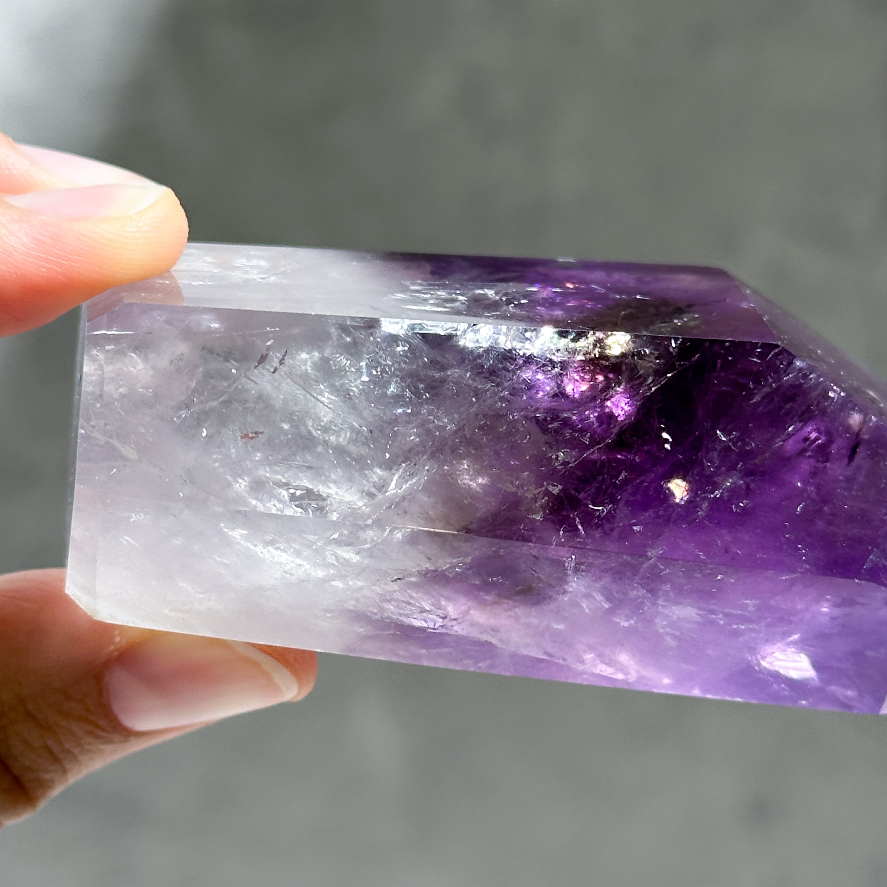 ハイクオリティ】バイーア産ファントムアメジスト タワー42◇ Phantom