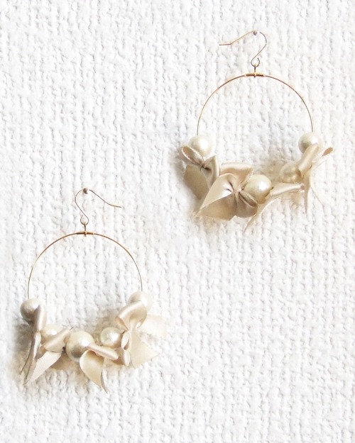 ribbon & cottonpearl pierce