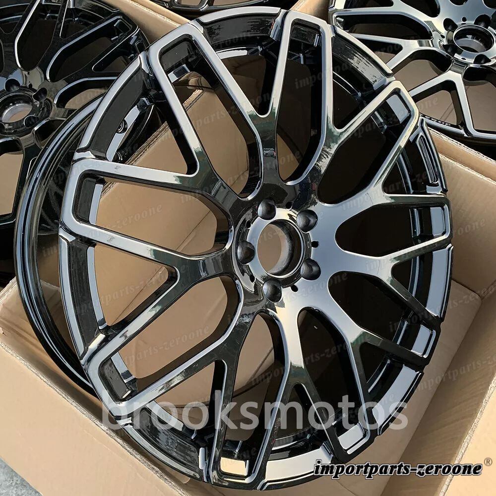 1/18　メルセデスベンツ　CLSクラス　W218　カスタム 1/18 メルセデスベンツ CLSクラス W218 カスタム W218 CLS550