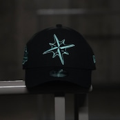 【gifthat別注】NEW ERA 940/9FORTY シアトル・マリナーズBLACK SEAGLASS