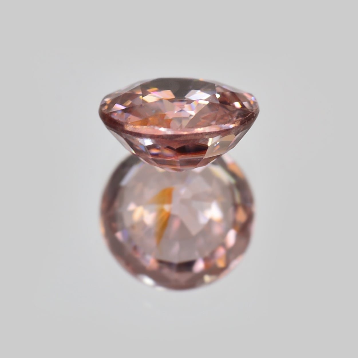 天然ファイアーオパール 0.983ct 天然ファイアーオパール 0.983ct
