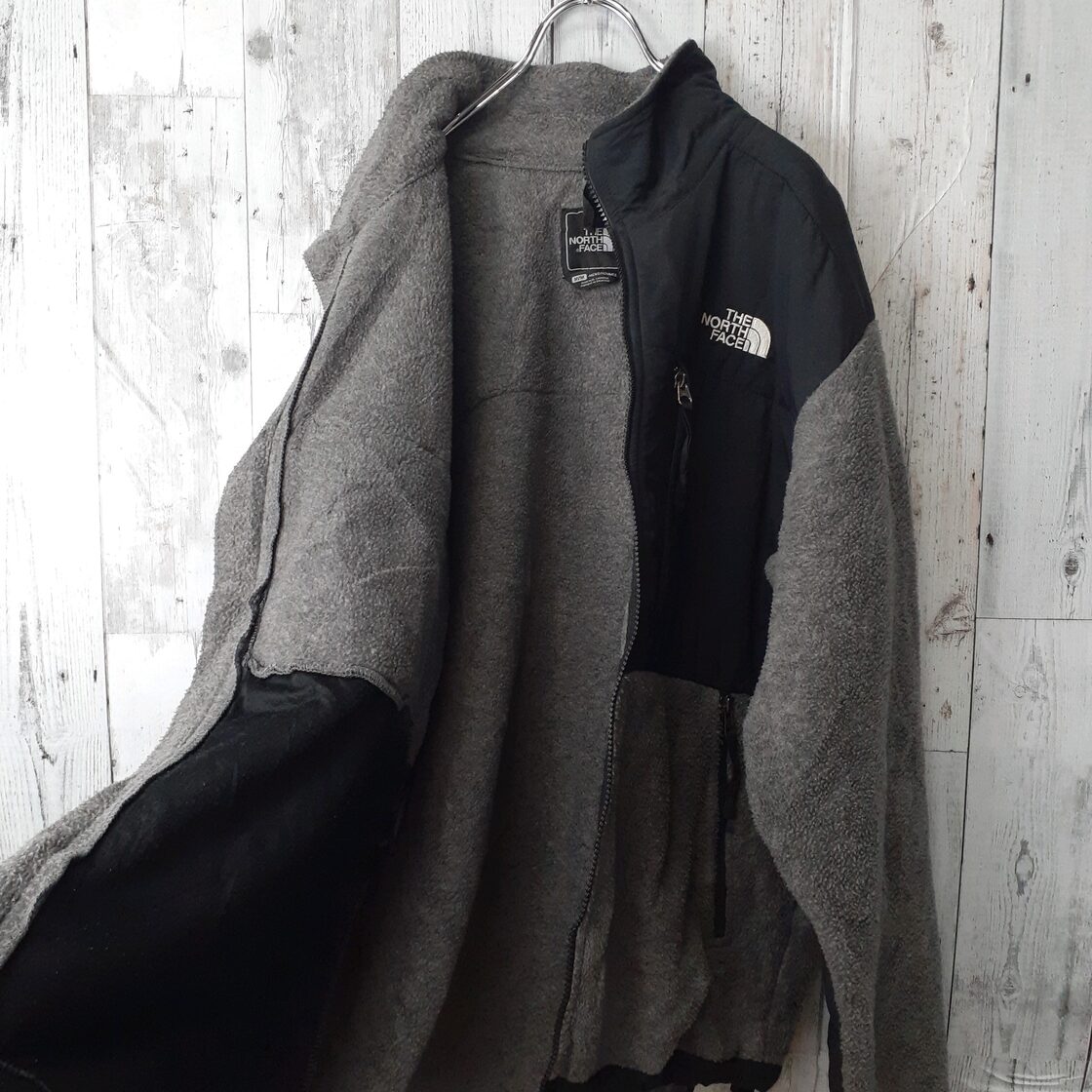 US規格ノースフェイスデナリジャケット黒ブラックグレー灰色刺繍ロゴ