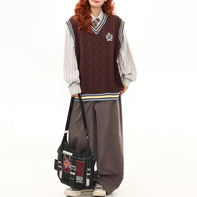 cable knit loose V-neck knit vest　ケーブル編みルーズVネックニットベスト　J1353